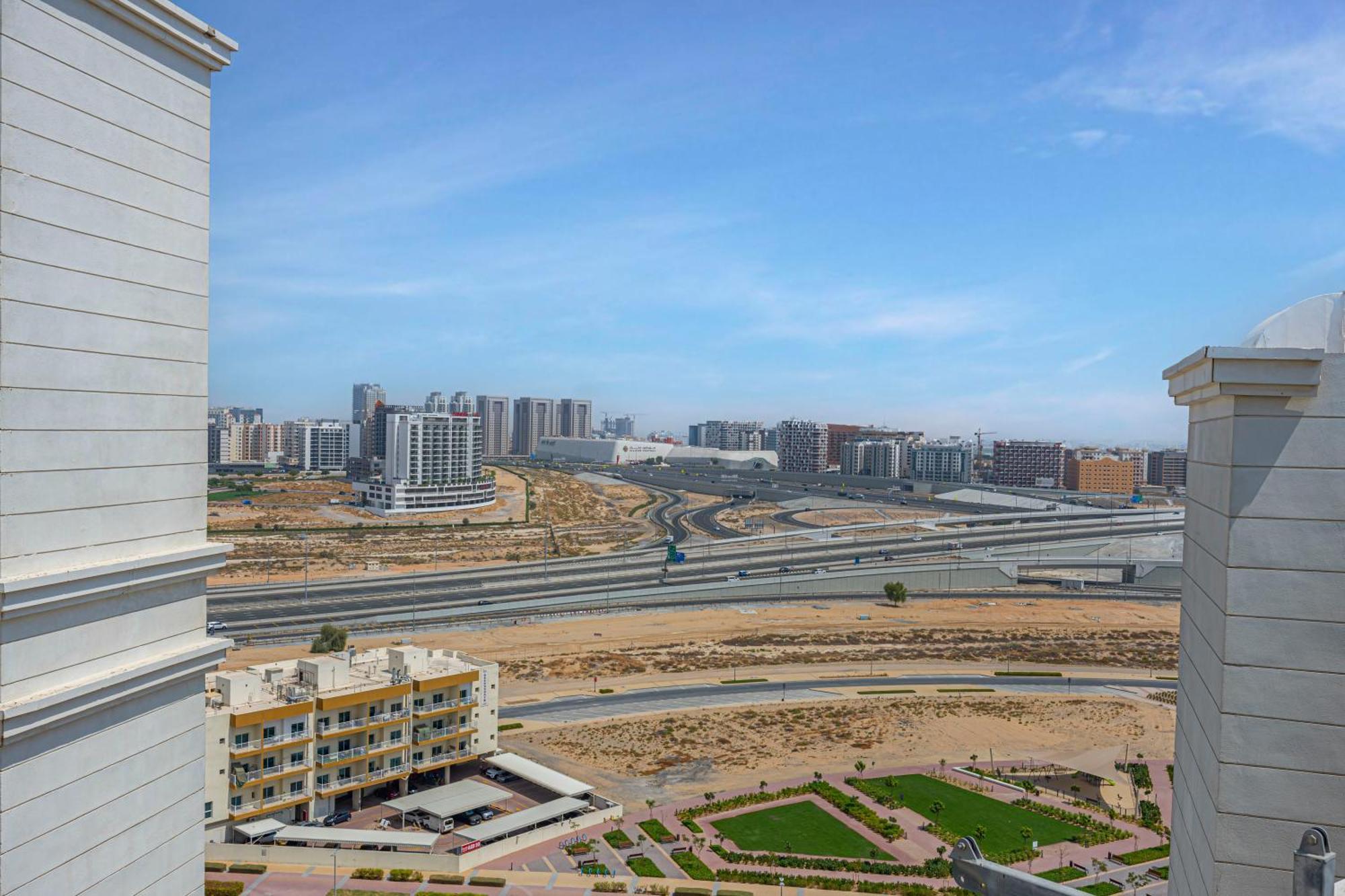 Prime Location Studio In Dubailand Exterior foto