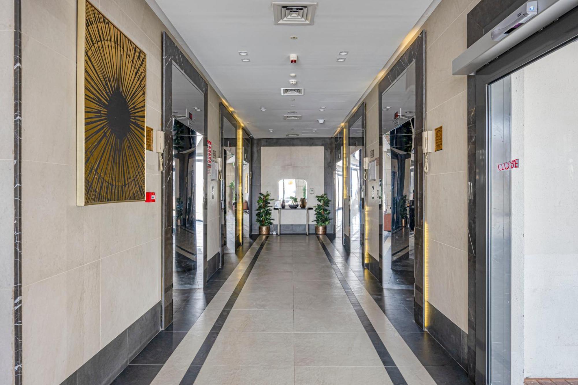 Prime Location Studio In Dubailand Exterior foto