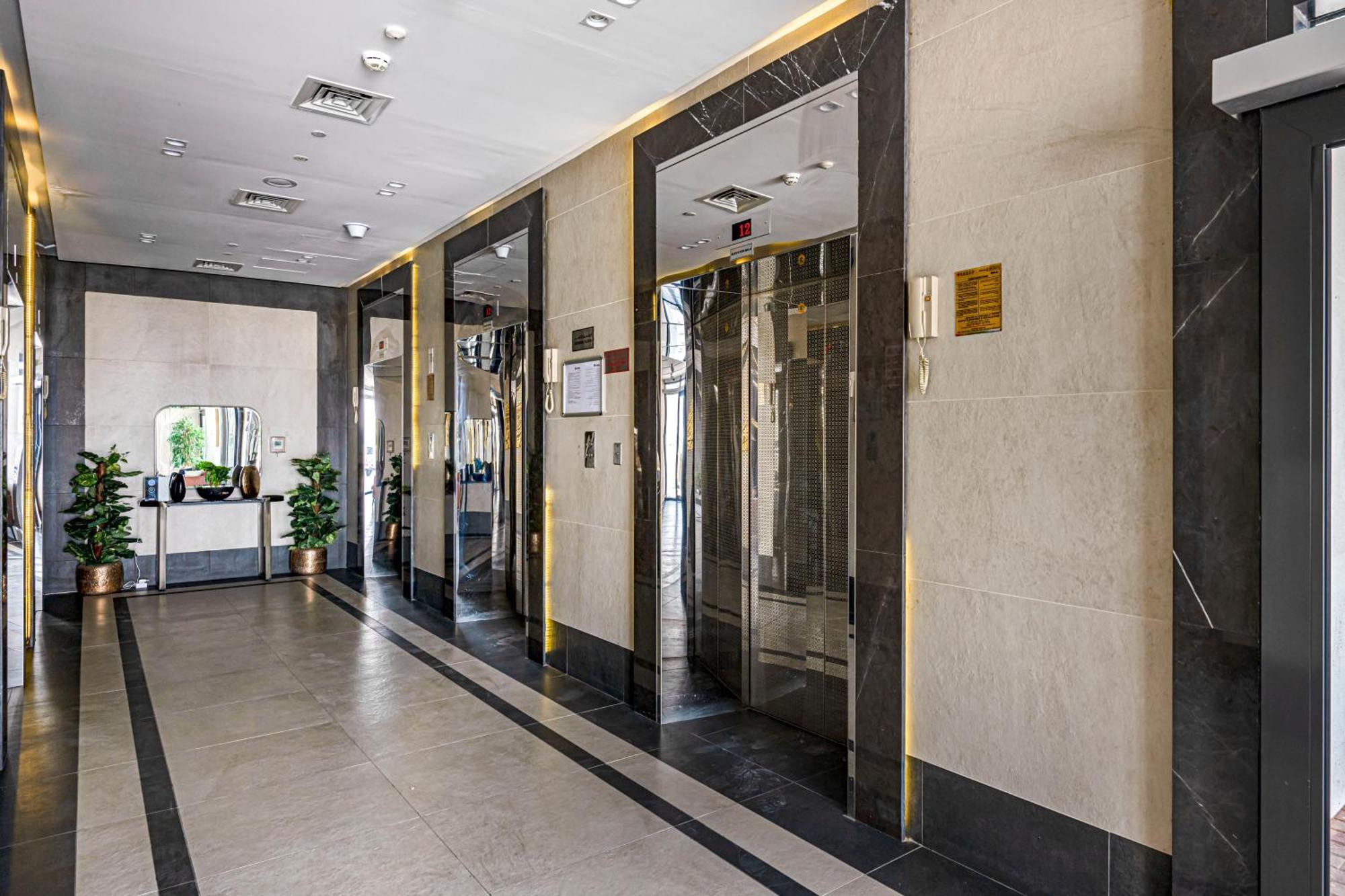 Prime Location Studio In Dubailand Exterior foto